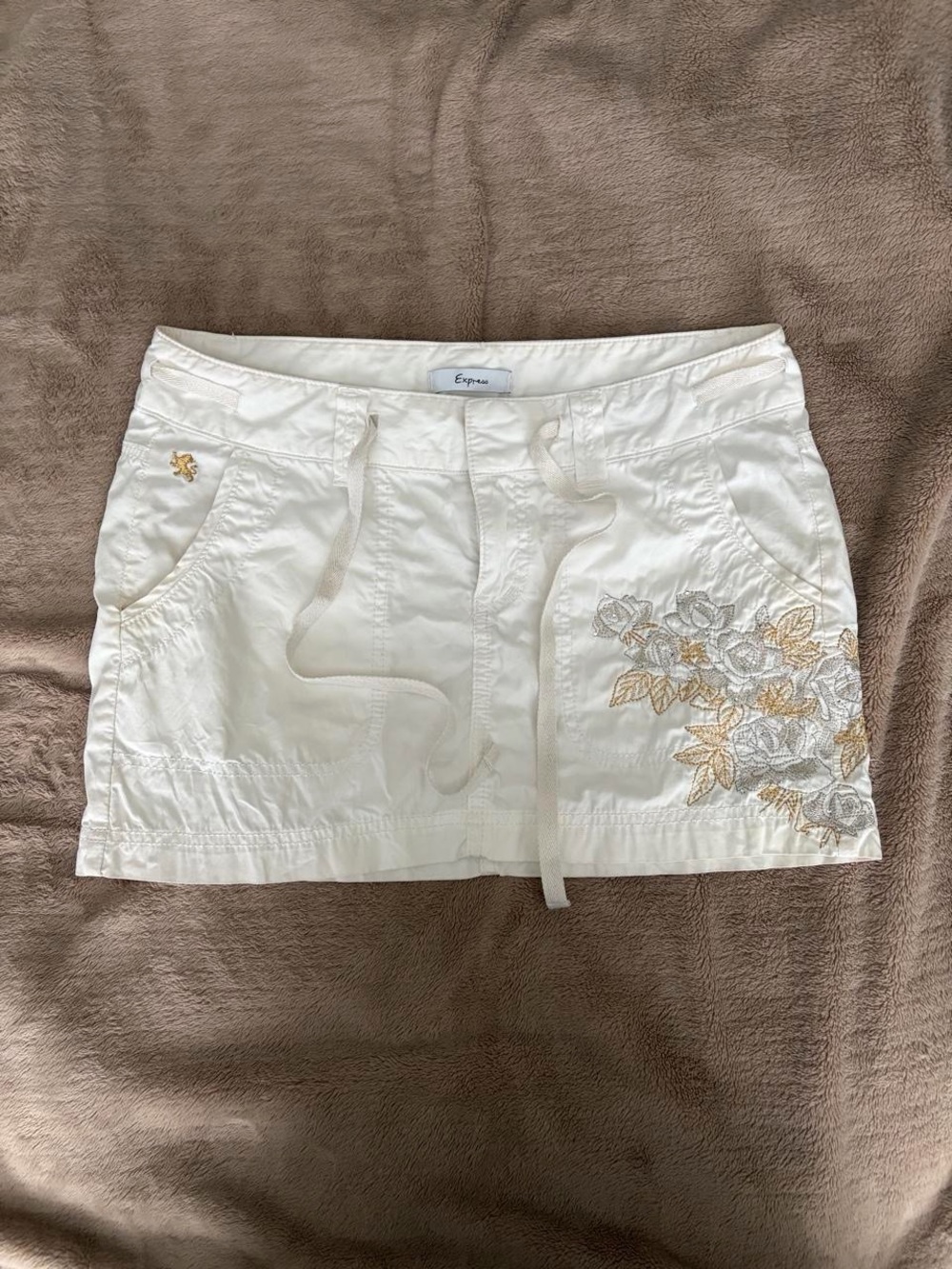 Express White Floral Embroidered Mini Skirt Drawstring Waist